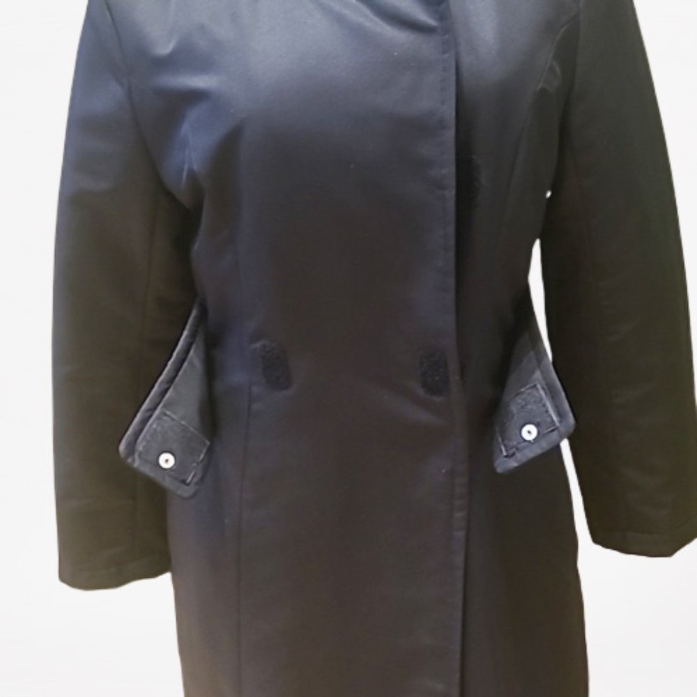 GUCCI Vintage fitted waist black warm coat with gold accent buttons - Picture 13 of 14